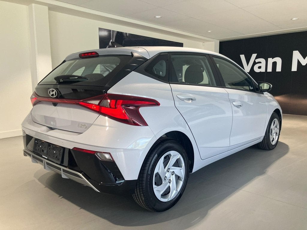 Hyundai i20 Twist (automatique), Autos, Hyundai, Argent ou Gris, Achat, Entreprise, 5 portes