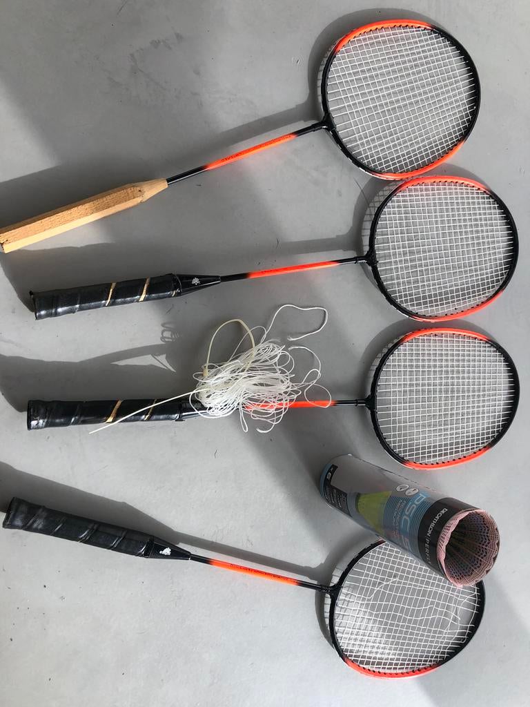 Badminton set met 8 pluimpjes, Sport en Fitness, Ophalen, Gebruikt, Racket(s)