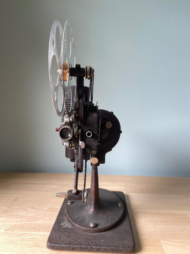 Vintage 8 mm filmprojector Bell & Howell  57, Ophalen, Voor 1940, Projector