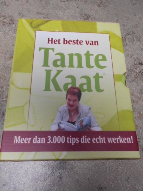 Het beste van Tante Kaat - 4 boeken in map., Boeken, Ophalen of Verzenden, Zo goed als nieuw