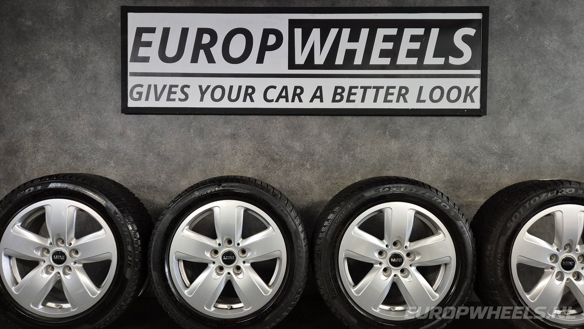 16 inch MINI Clubman F54 BMW F40 F44 velgen winterbanden, Autos : Pièces & Accessoires, Pneus & Jantes, Pneus et Jantes, Pneus hiver