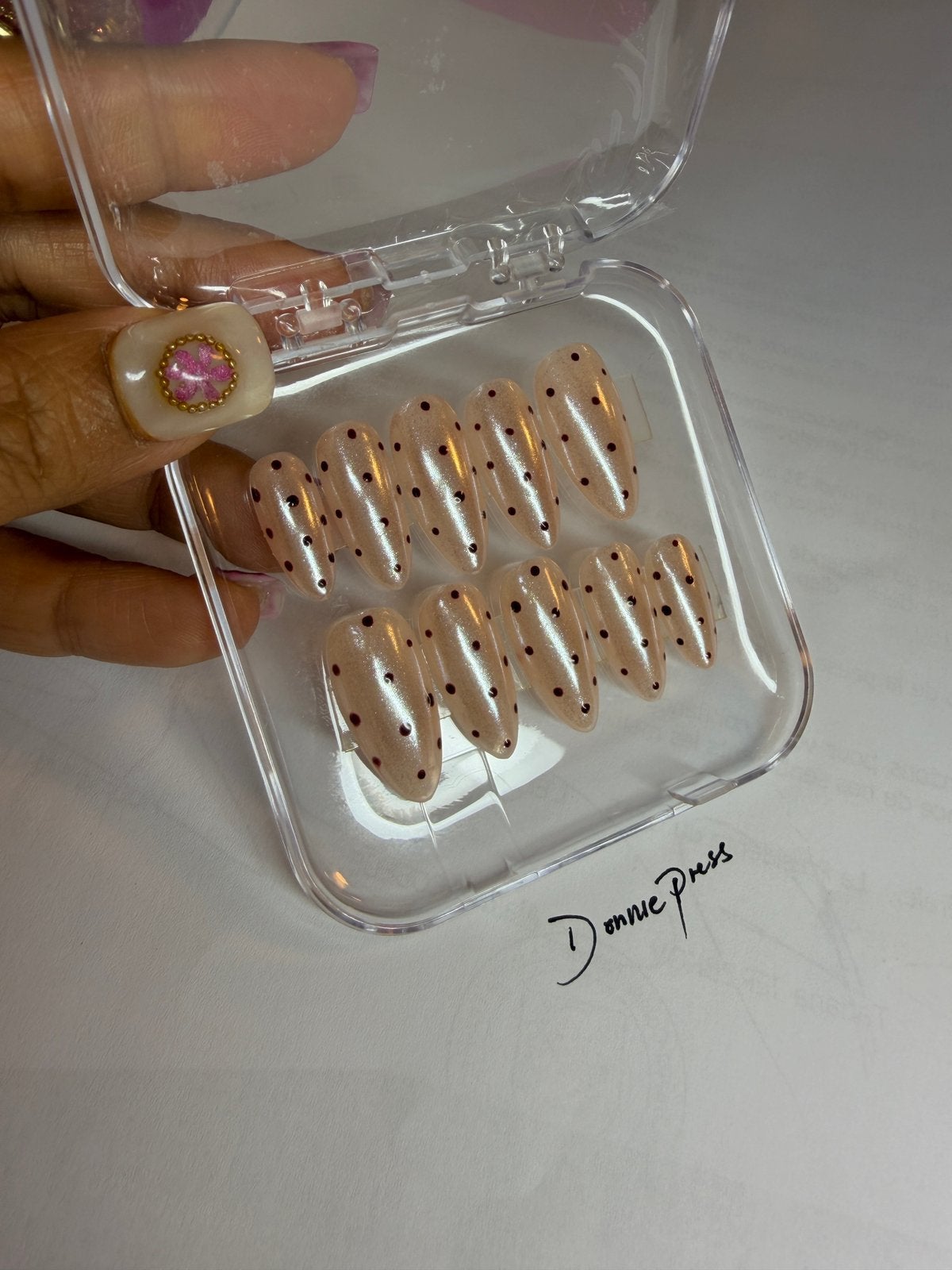 Press on nails Meduim Almond, Enlèvement ou Envoi, Comme neuf