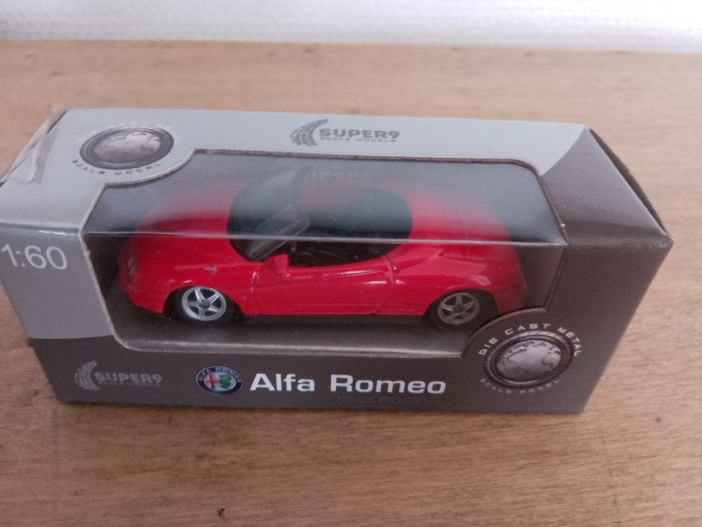 Alfa Romeo Spider 916 1/60, Hobby en Vrije tijd, Ophalen, Nieuw, Auto, Overige merken