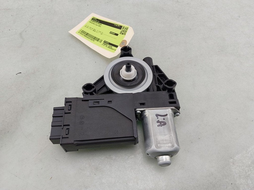 MOTEUR LEVE VITRE ELECTRIQUE Polestar 2 (|32283266|), Brose SE, Info@brose.com, Utilisé, Max-Brose-Straße 1
96450  Coburg, DE