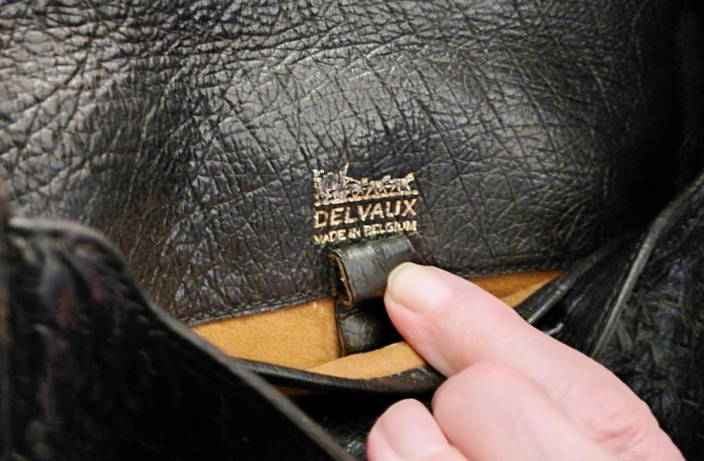 DELVAUX STRUISVOGELTASJE, Handtassen en Accessoires, Ophalen of Verzenden