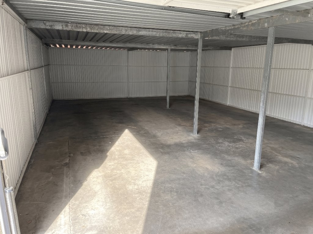 Magazijn van 75m2 te huur in Kruibeke, Zakelijke goederen, 75 m², Huur, Bedrijfsruimte