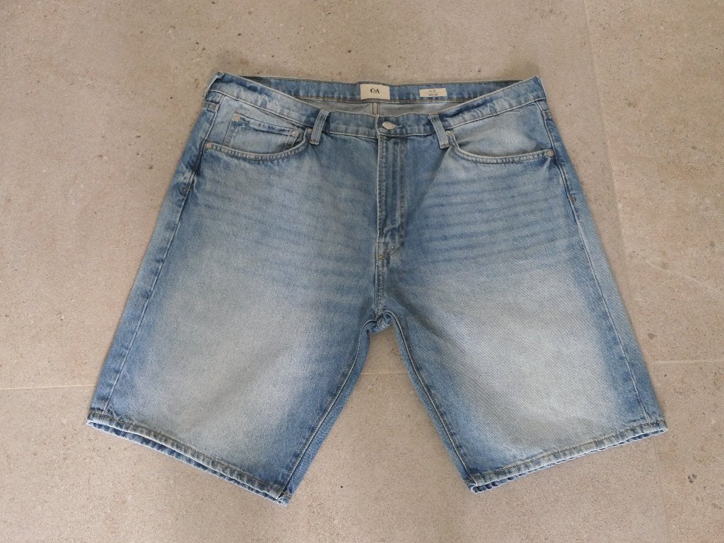Jeansshort regular 38, Kleding | Heren, Spijkerbroeken en Jeans, W36 - W38 (confectie 52/54), Blauw, Zo goed als nieuw, C&A