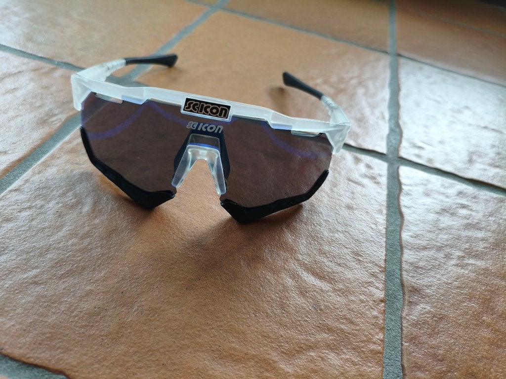 Nieuwe Scicon uv400 fietsbril, Ophalen