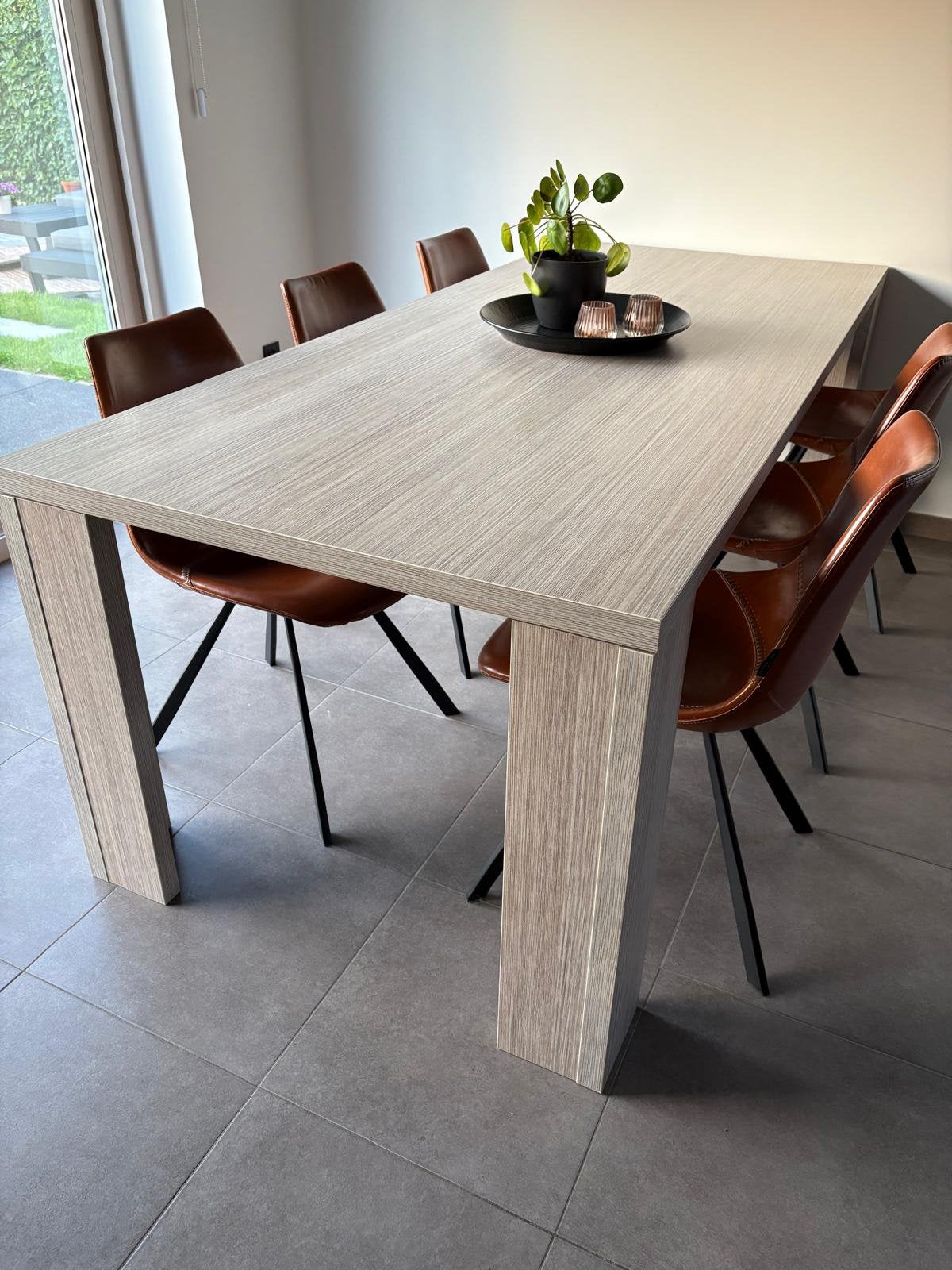 Eettafel 6 tot 8 personen in goede staat, Huis en Inrichting, Tafels | Eettafels, Ophalen, 200 cm of meer, 50 tot 100 cm, Zo goed als nieuw