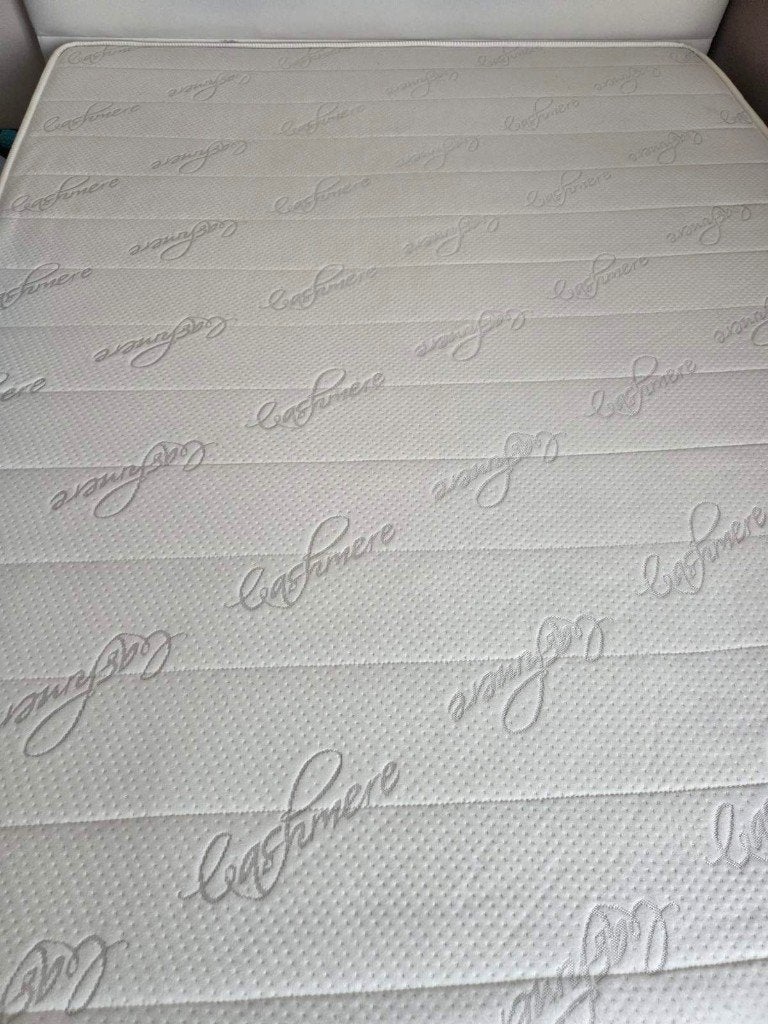 Matelas, Maison & Meubles, Chambre à coucher | Matelas & Sommiers, Matelas, Comme neuf, Enlèvement, 200 cm