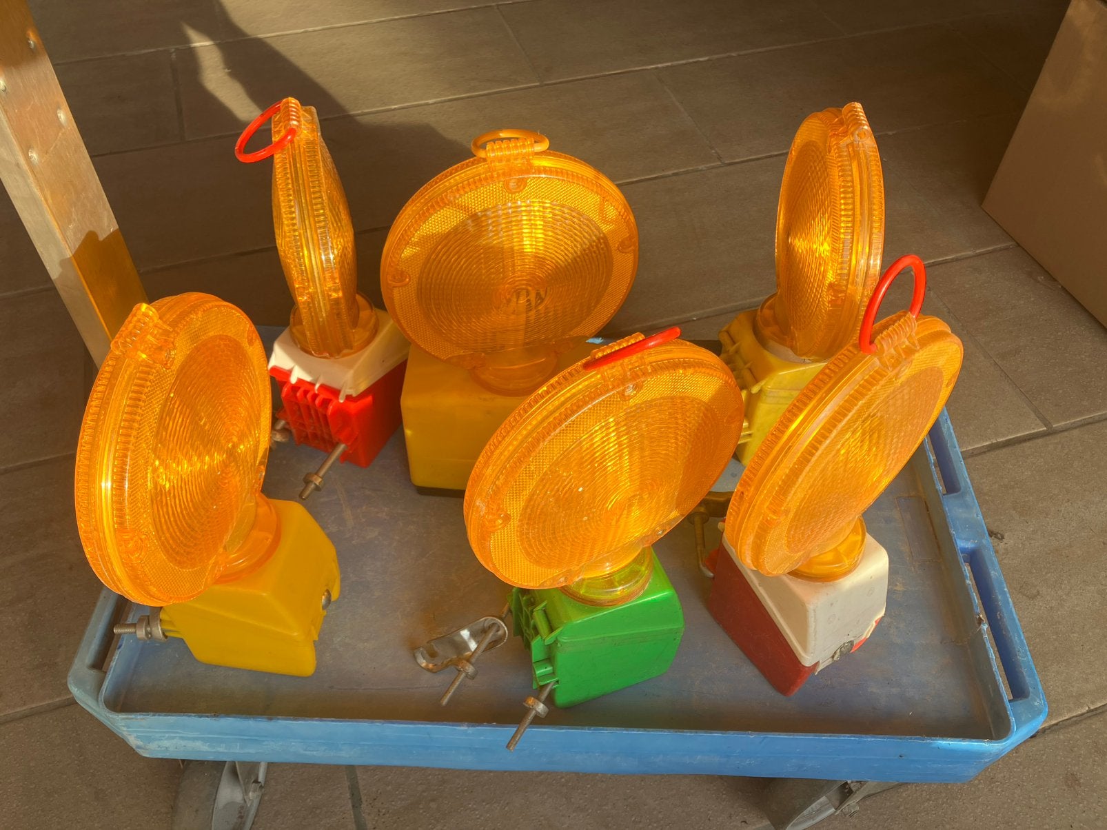 6 werflampen zonder batterij, Bricolage & Construction, Enlèvement, Utilisé, Lampe avec luminaire