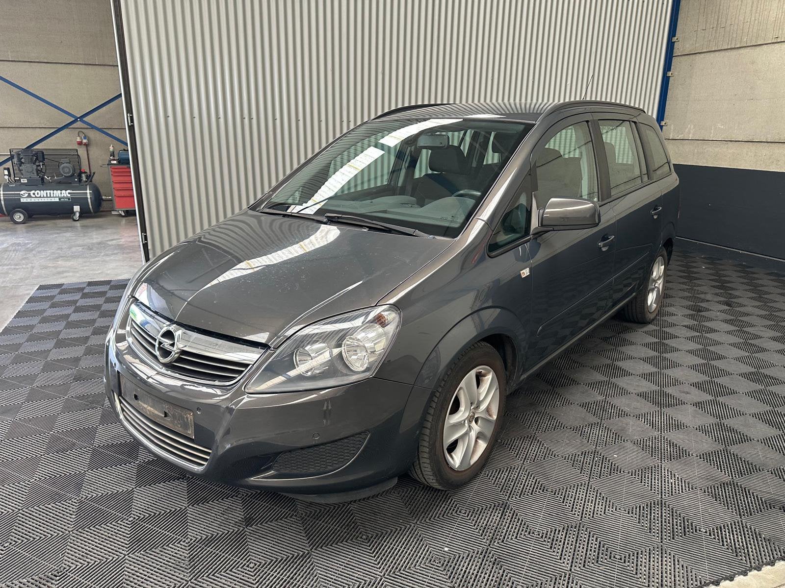 Opel Zafira 1.7 CDTI Diesel - 7 zit - Euro 5 - 2013 - 1 eig, Auto's, Opel, Euro 5, Traction-control, 1687 cc, Bedrijf
