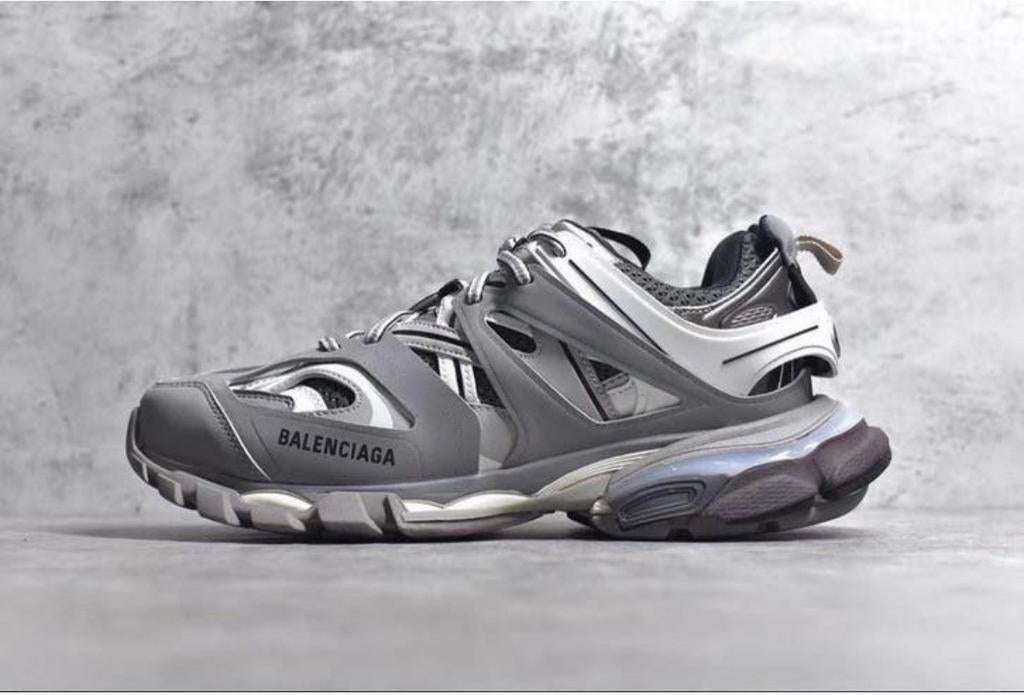 Balenciaga schoenen, Sport en Fitness, Honkbal en Softbal, Ophalen of Verzenden, Zo goed als nieuw, Schoenen