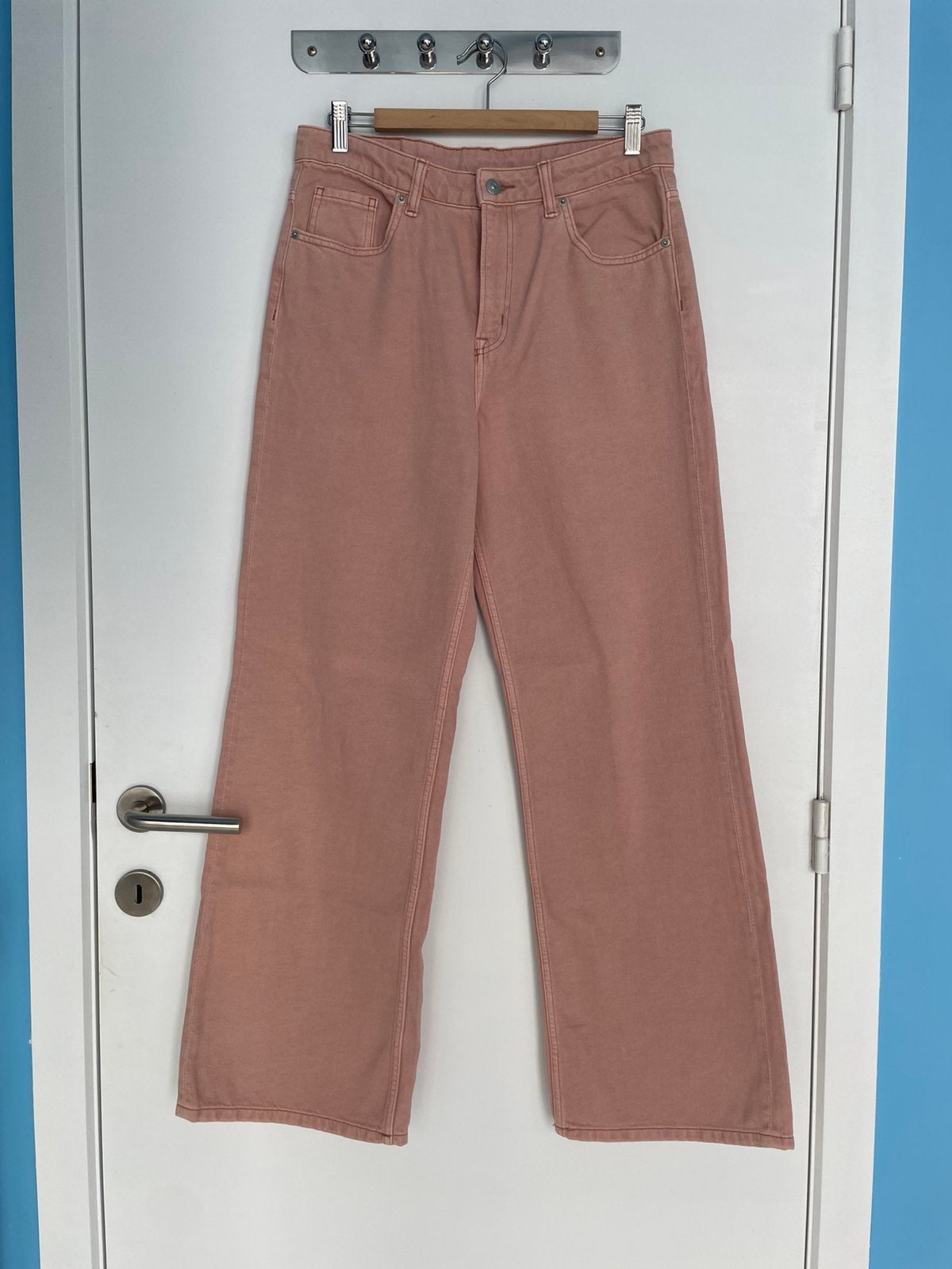 Lichtroze jeansbroek van Divided, Kleding | Dames, Verzenden, Maat 42/44 (L), Nieuw, Roze