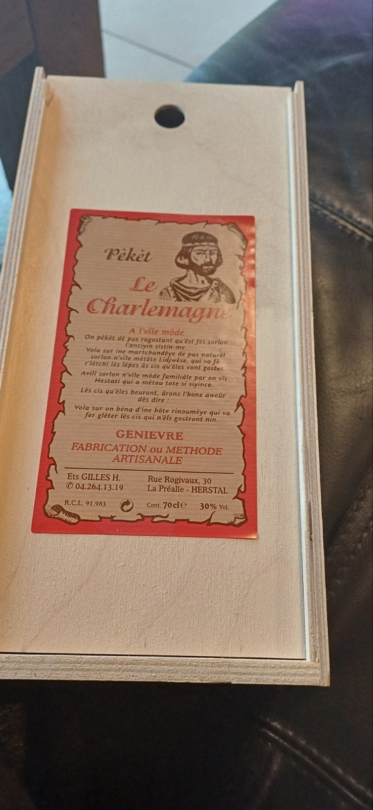 Genever, Antiquités & Art, Antiquités | Livres & Manuscrits, Enlèvement