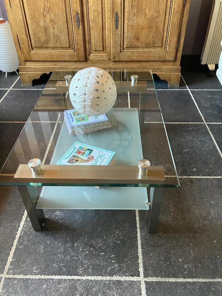 3+1 bank + voetenbank en tafel. Selectie van lichtgrijze meu, Ophalen, Leer, Zo goed als nieuw, Rechte bank