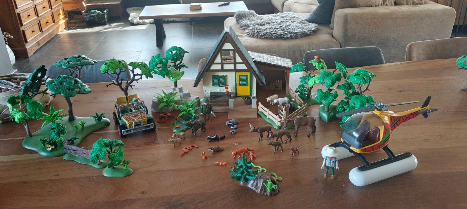playmobil boswachter huis met bos, Ophalen of Verzenden
