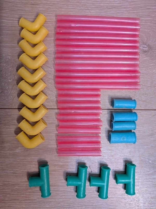 Jeu créatif dans le bain : construisez votre propre paille, Enfants & Bébés, Jouets | Jouets de bébé, Enlèvement, Utilisé