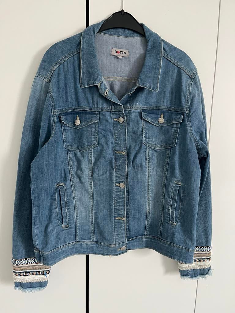 Dames jeans jas maat 44 in Beveren-Leie 3,00€, Ophalen, Zo goed als nieuw