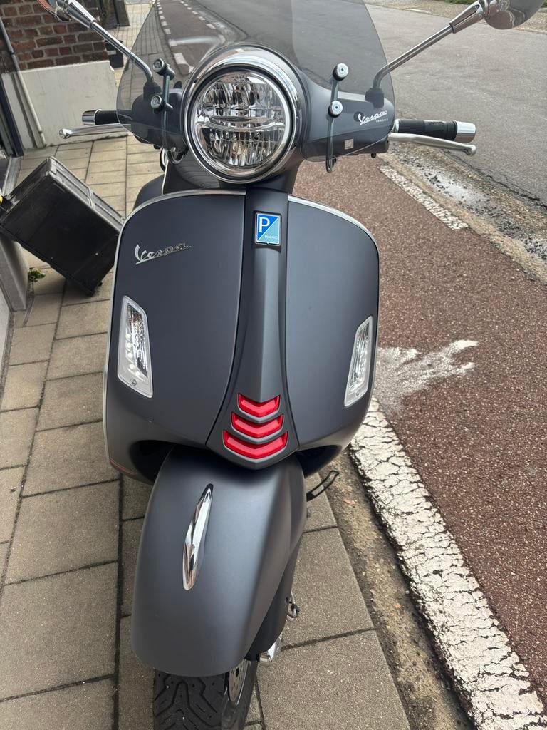 Vespa gts 125, Enlèvement, Comme neuf