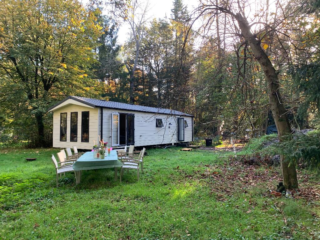 MOOIE CHALET  -  STACARAVAN  -  ZORGWONING  12m x 4m, Tot en met 5