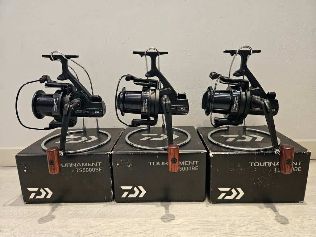 3 Daiwa Whisker Tournament TS5000BE, Ophalen of Verzenden
