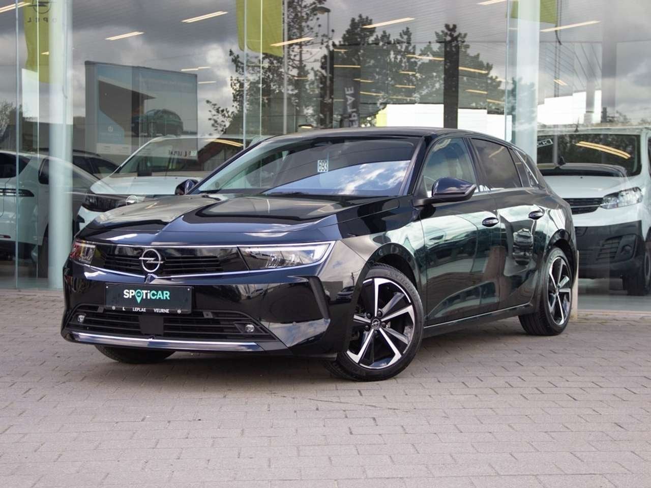 Opel Astra Elegance 1.2T 110PK CAMERA|NAVI|SENSOREN|TREKHAAK, Auto's, Opel, Bedrijf, Astra, 360° camera, Adaptive Cruise Control