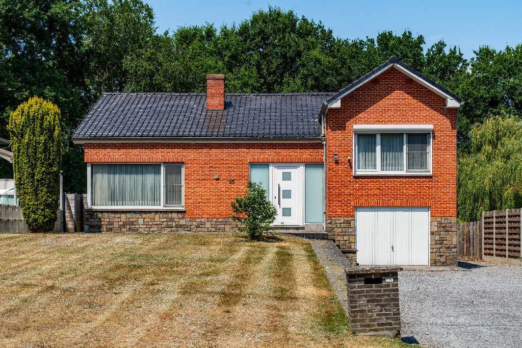 Verzorgde gezinswoning op 14a 44ca met een rustige ligging, Immo, 1000 tot 1500 m², 328 kWh/m²/jaar, Paal  bij Beringen, 2 kamers