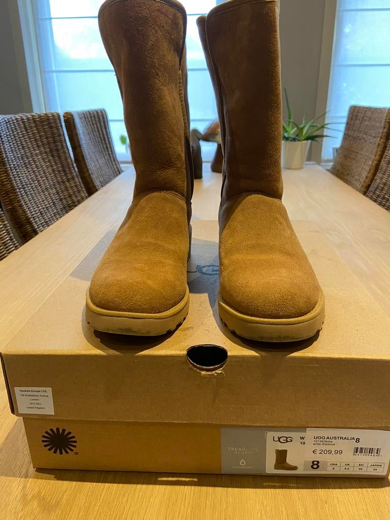 UGG dames maat 39, Kleding | Dames, Schoenen, Ophalen, Overige kleuren, Lage of Enkellaarzen, Zo goed als nieuw