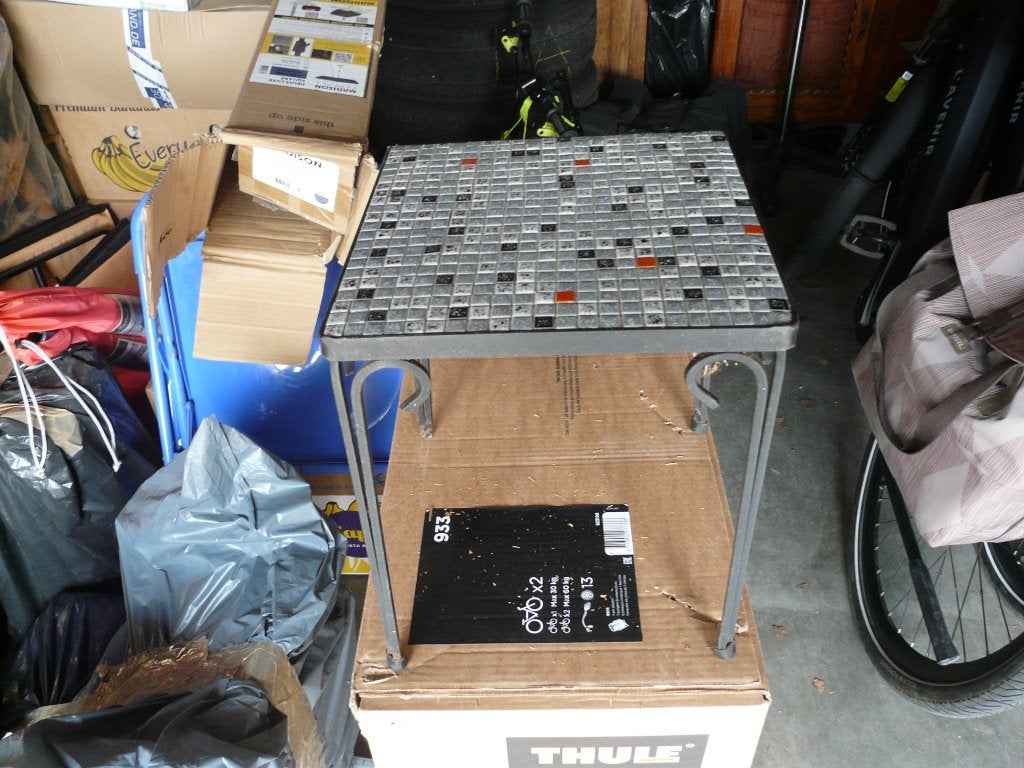 Mozaïek bijzettafeltje., Ophalen