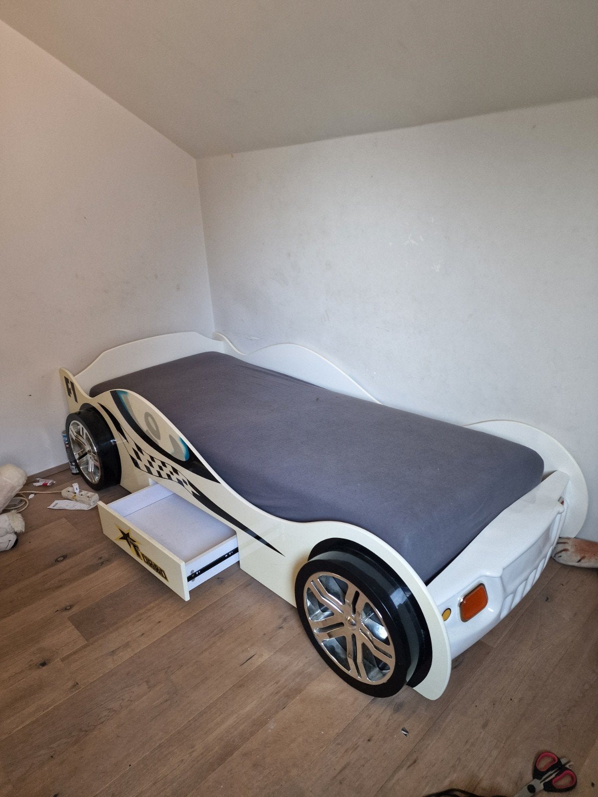 bed en kast, Ophalen, Kast