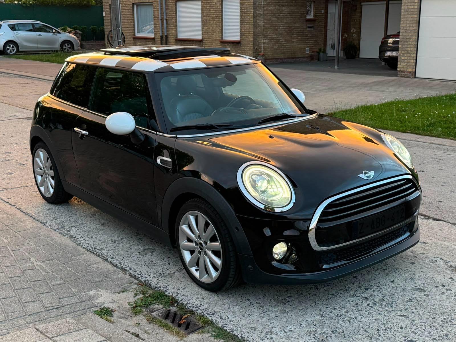 Mini Cooper D 1.5 Diesel Automaat, Auto's, Mini, Particulier, Cooper, Achteruitrijcamera, Diesel, Euro 6, Automaat, Ophalen
