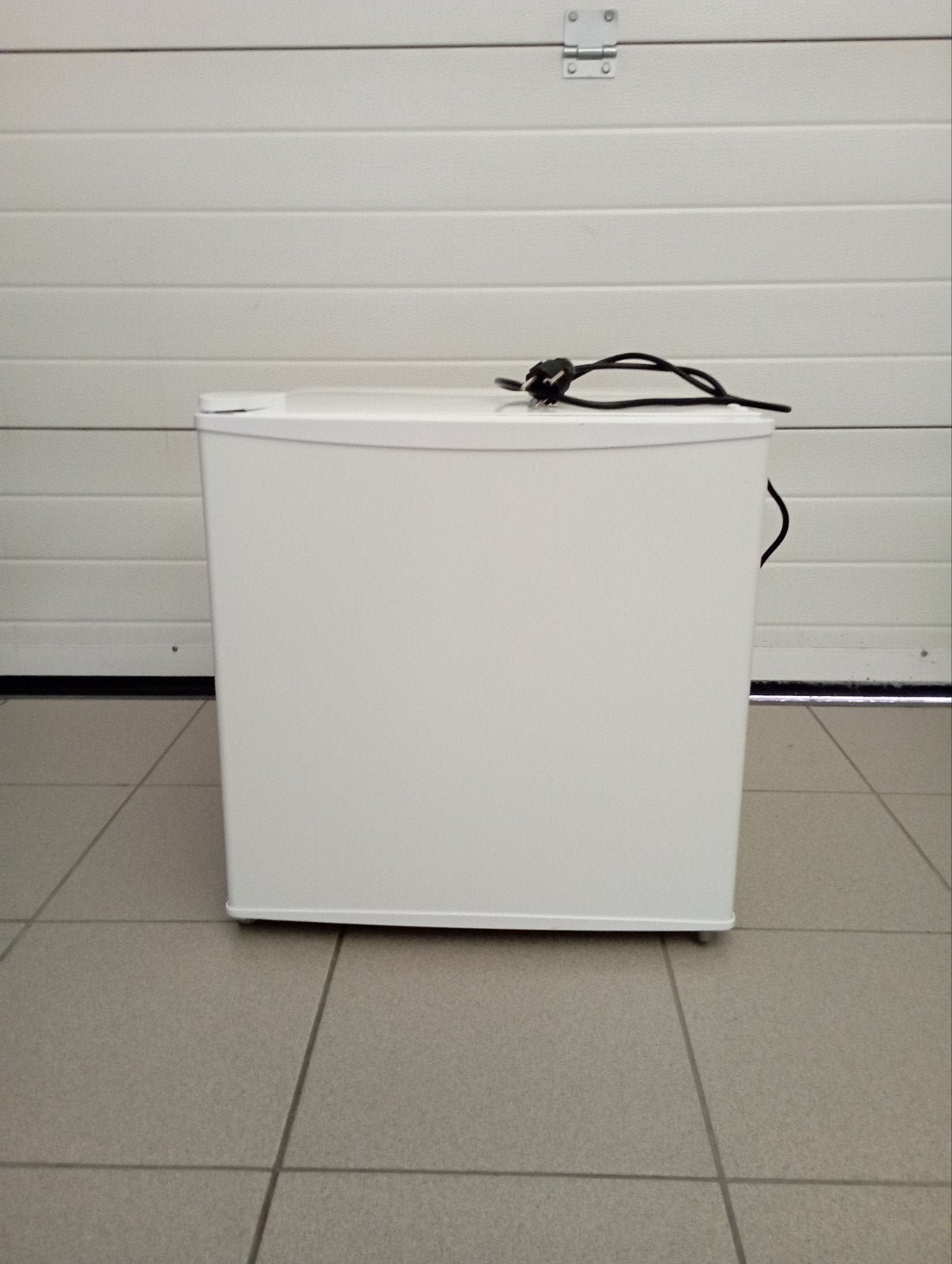 Koelkast vriezer TILLREDA., Ophalen, Gebruikt, Minder dan 85 cm, Minder dan 75 liter