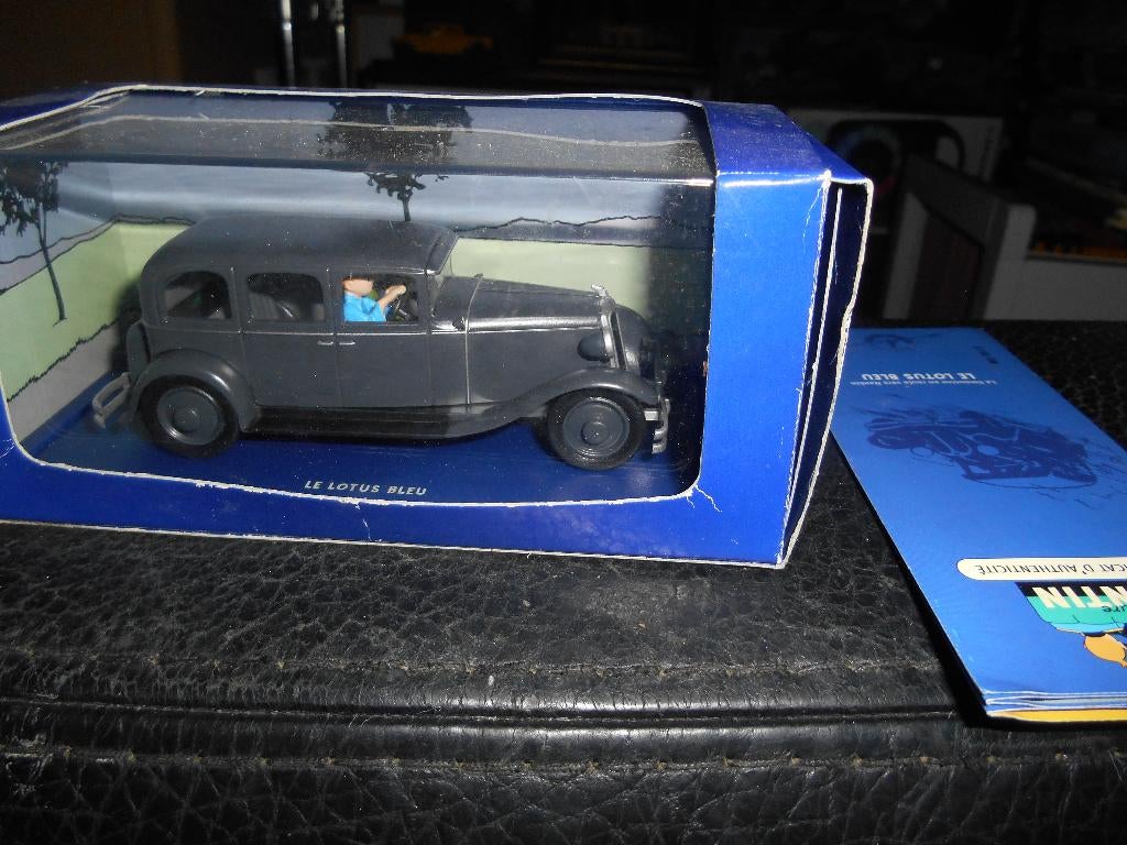 Voiture Tintin 38 avec certificat, Enlèvement ou Envoi, Tintin