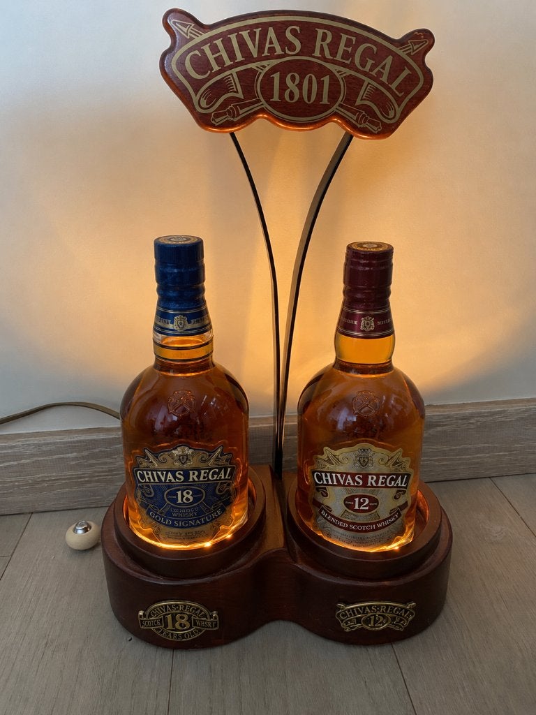 Chivas Regal verlichte displayhouder, Enlèvement