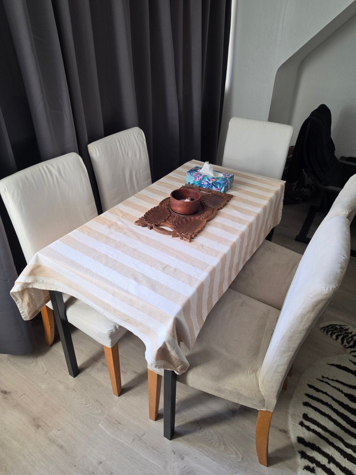 Tabel with 6 chairs Gratis, Enlèvement ou Envoi