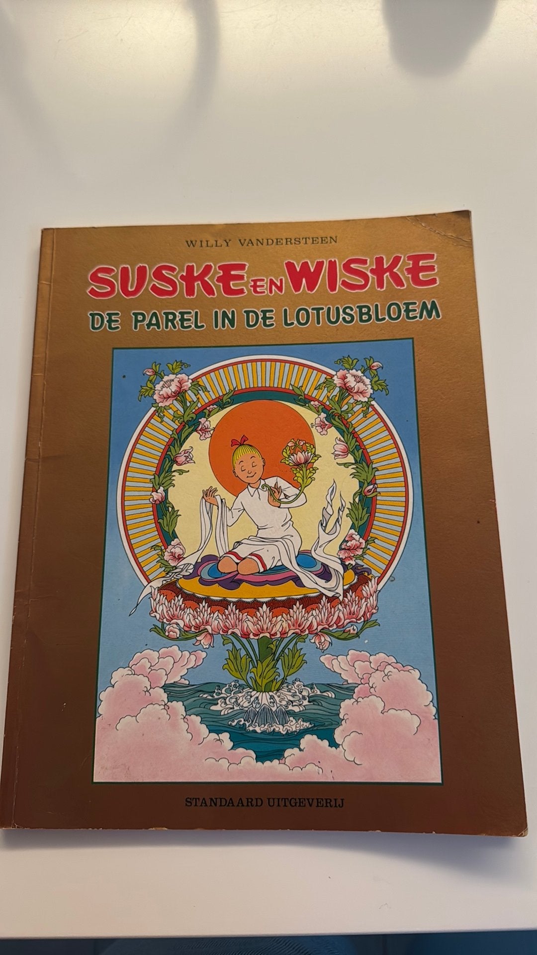 Suske et Wiske La perle dans la fleur de lotus, Livres, Enlèvement ou Envoi, Comme neuf