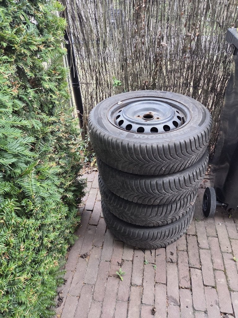 4 x pneus d'hiver INCL. JANTE 185/65 R15 88T M+S, 15 pouces, Pneus hiver, Véhicule de tourisme, 185 mm