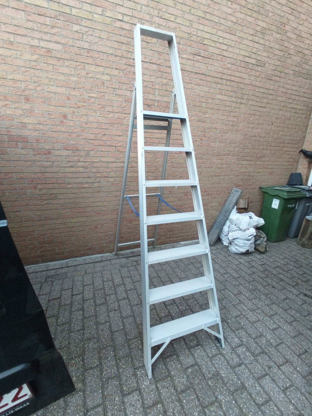 solide professionele trap 7 treden, Ophalen, Zo goed als nieuw, Trap, Minder dan 2 meter