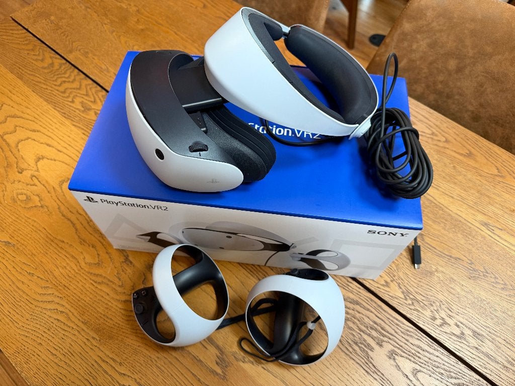 Sony PlayStation VR2 – Nieuwstaat – garantie tot 2028, Games en Spelcomputers, Spelcomputers | Sony Consoles | Accessoires, Verzenden