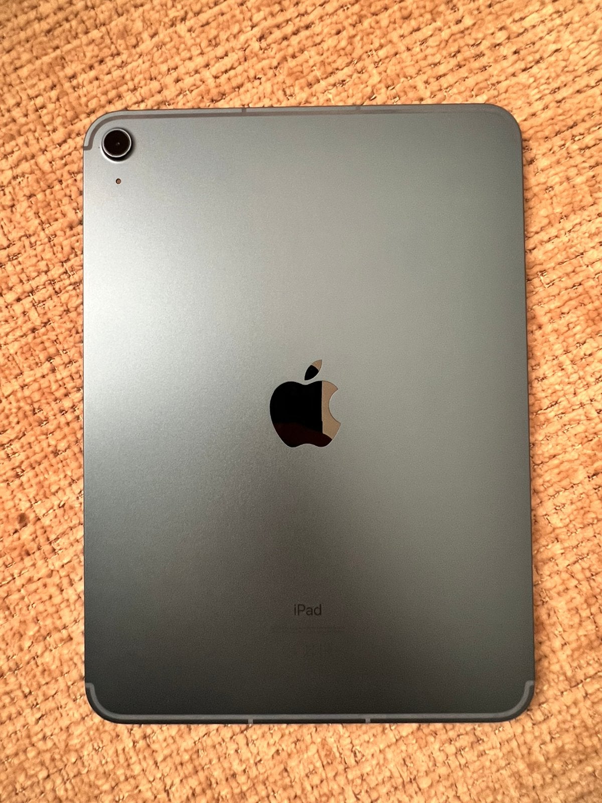 iPad 10e generatie 64 GB Wi-Fi + Cellular – Blauw, Computers en Software, Ophalen, Blauw, Zo goed als nieuw, 64 GB