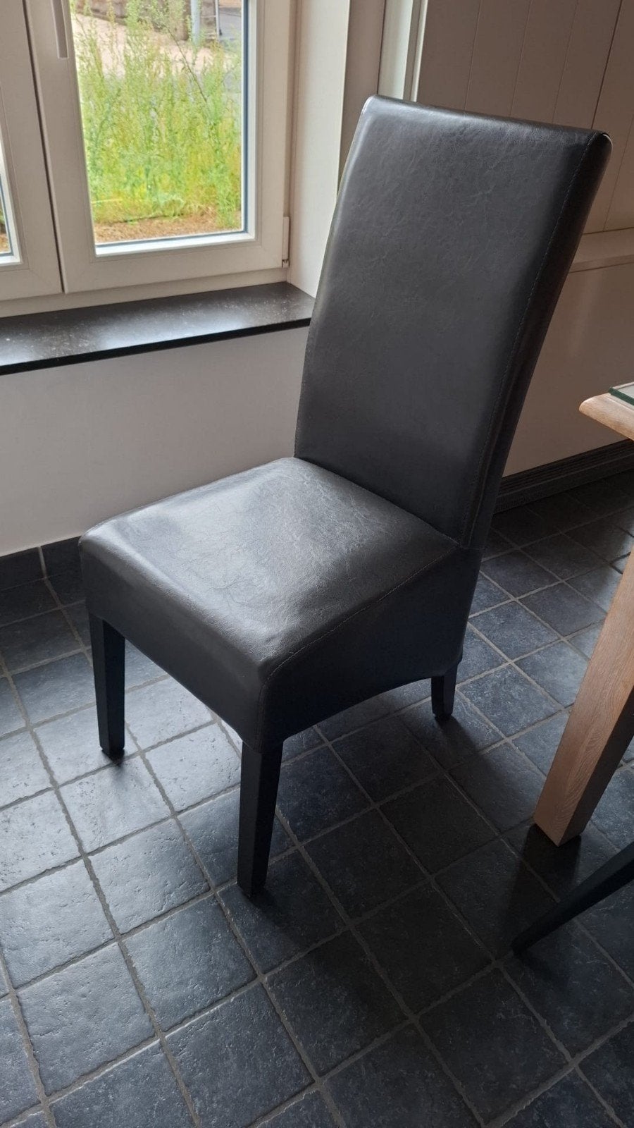 6 stoelen, Ophalen