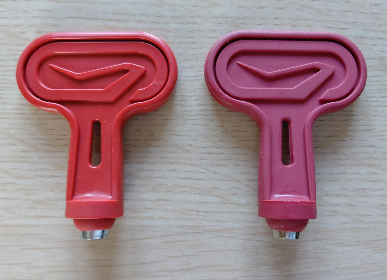 2 zeskantsleutels Kiprun voor spikes atletiekschoenen, Sport en Fitness, Gebruikt, Spikes, Hardlopen, Ophalen