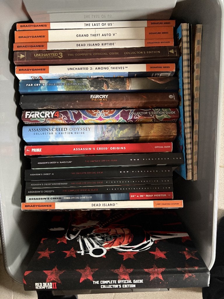 Grote collectie officiële Strategy Guides, Games en Spelcomputers, Ophalen, Zo goed als nieuw