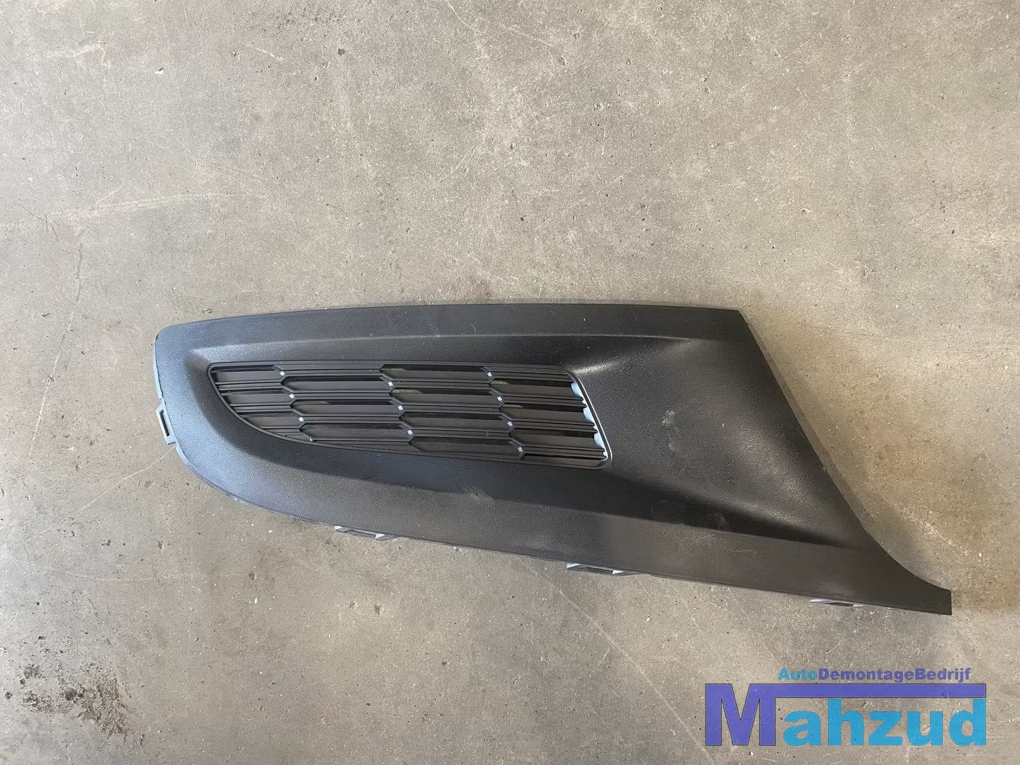 VW POLO 6R Rechts bumper rooster kap 6R0853666C 2009+, Gebruikt, Volkswagen, Volkswagen AG, Vw@volkswagen.de