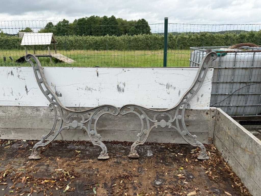 Tuinbank, Ophalen, Zo goed als nieuw, Metaal