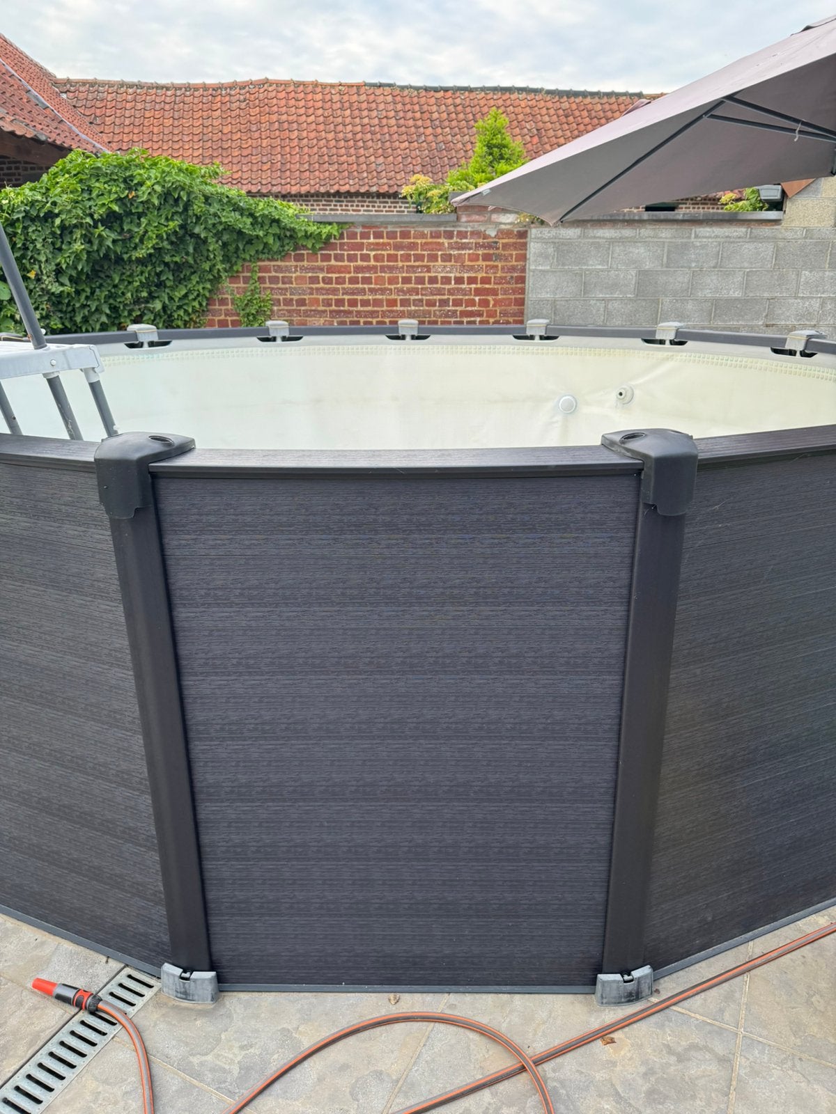 Panneau de piscine en graphite Intex et accessoires, Jardin & Terrasse, Piscines, Utilisé, Piscines hors sol, 120 cm ou plus, 400 cm ou plus