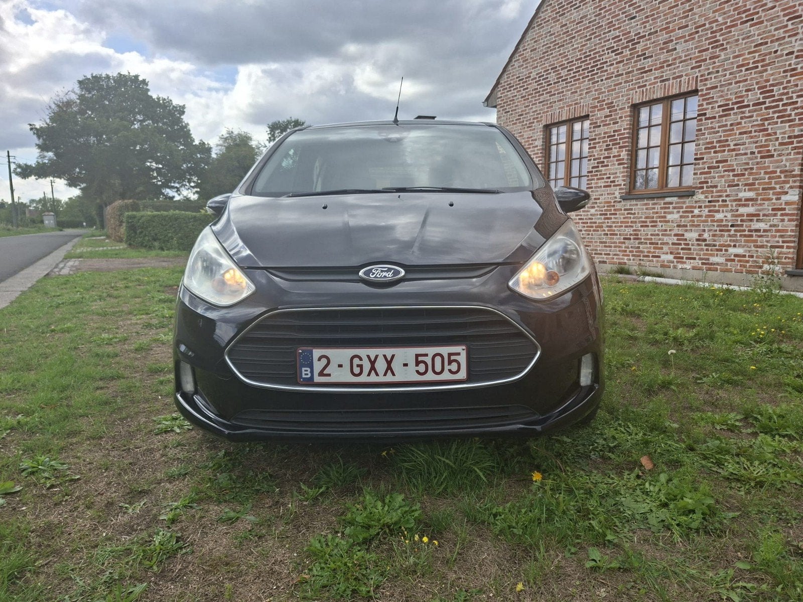 Ford B Max 110.000km bj 2013 moet weg wegens sterfgeval, Auto's, Euro 5, Zwart, Zwart, Onderhoudsboekje
