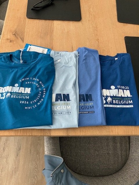 Ironman 70.3 Knokke, Maat 52/54 (L), Nieuw, Hardlopen of Fietsen, Verzenden