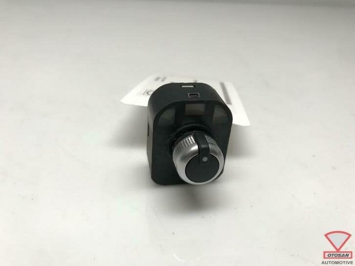 interrupteur de r glage de r troviseur audi a3 8v 8v0959565m, AUDI AG, Auto-Union-Strasse 1
85045  Ingolstadt, DE, Audi, Utilisé